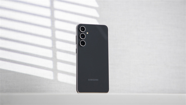 三星Galaxy S23 FE体验：Fans的好选择，不变的是那份精致感