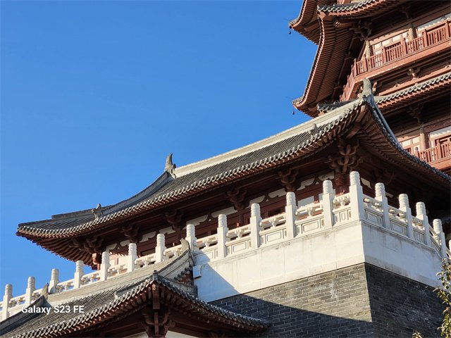 三星Galaxy S23 FE体验：Fans的好选择，不变的是那份精致感