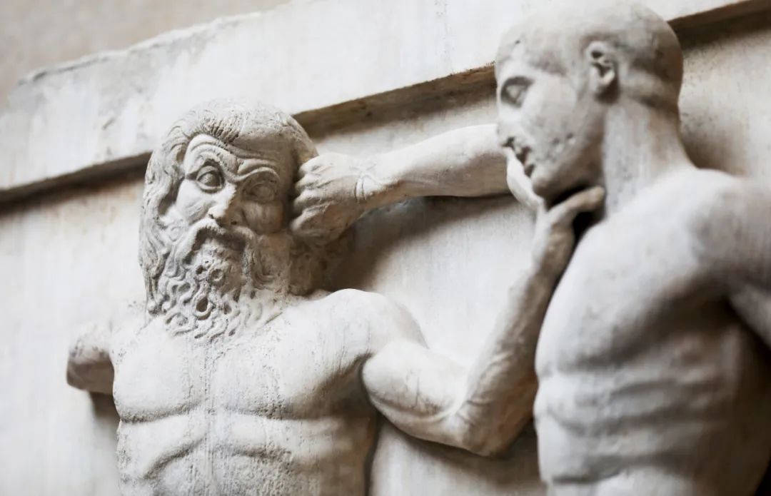 這是9月7日在英國倫敦大英博物館拍攝的帕特農神廟大理石雕刻。新華社記者李穎攝