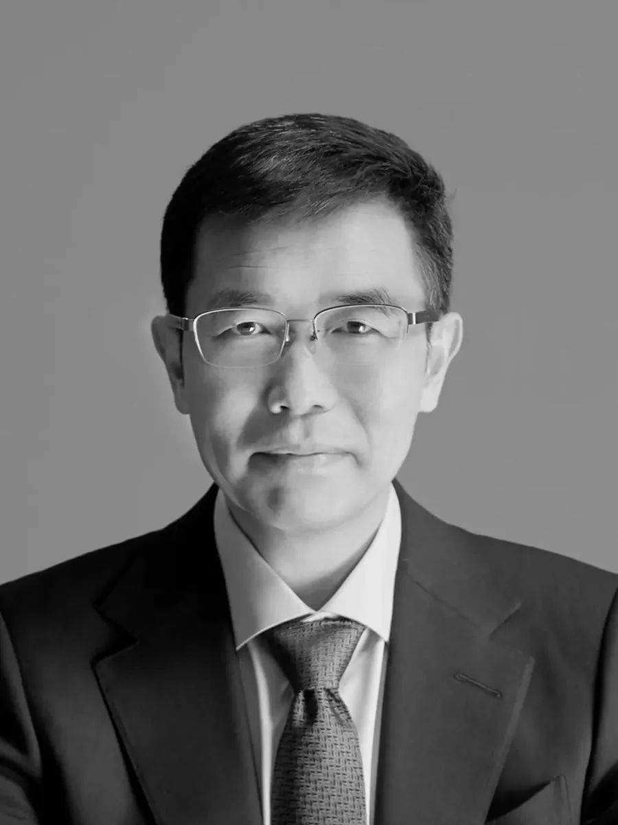 汤晓鸥教授
