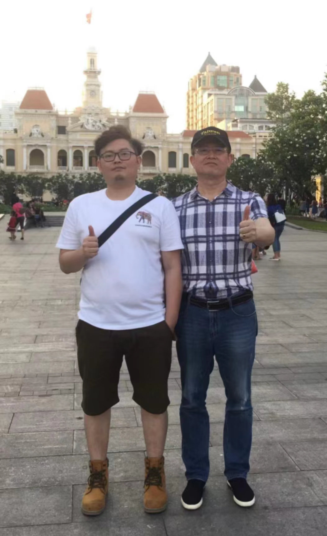陈昶志和父亲