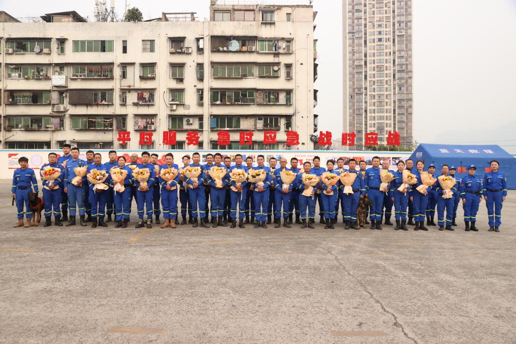 蓝天救援队加入条件重庆 707c-4ec68c4a455d3f07d9ccf01f5c62a914.jpg