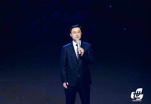 洋河股份党委书记、董事长张联东演讲。主办方供图