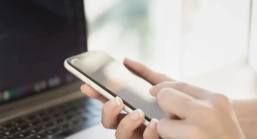 在手机上怎么看钱 e2ec-5951a5af65e0728b6e87ec4c29772fee.jpg