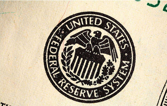 美联储和欧洲央行货币政策分道扬镳？黄金涨跌难料 关注美联储官员讲话