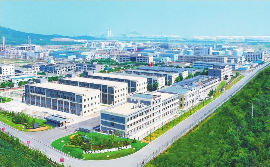 大连长兴岛精细化工产业园。 陈成成摄