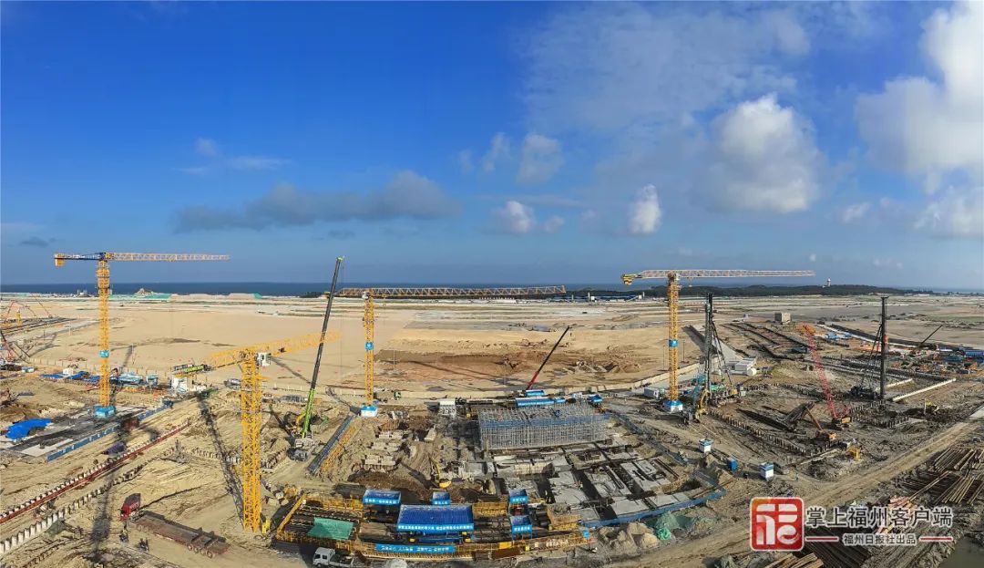 长乐机场二期项目，新建的跑道雏形初现。包华 摄