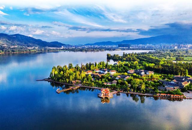 西昌邛海 凉山州文广旅局供图