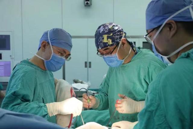 啥是开放手术 6ef9-5feb606e816a76f973e04aef41741821.jpg