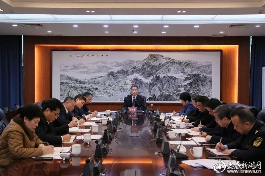 △2月7日,娄底市委副书记、市长曾超群主持召开县市区行政主要负责人座谈会。
