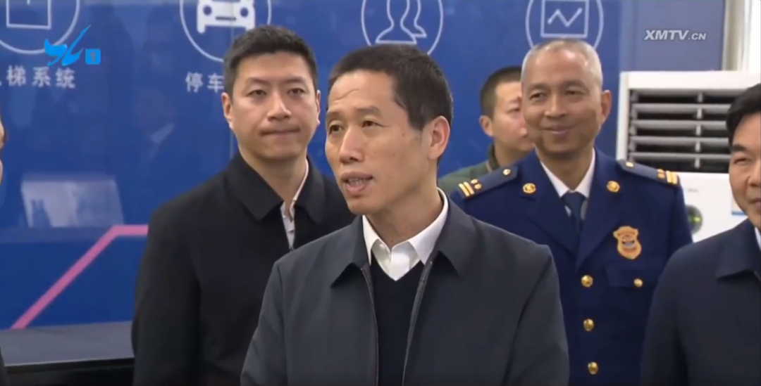 郭学斌带队进行节前检查(视频截图)