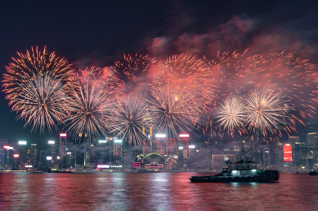 春节假期港澳接待旅客超270万人次，内地游客超疫情前水平