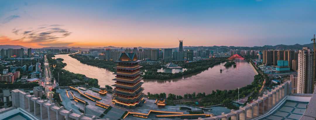 甘肃省兰州市黄河湾风景。（视觉中国）
