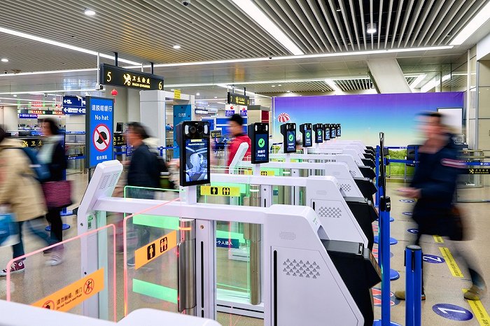 春节期间浦东机场出入境。图片来源:上海海关