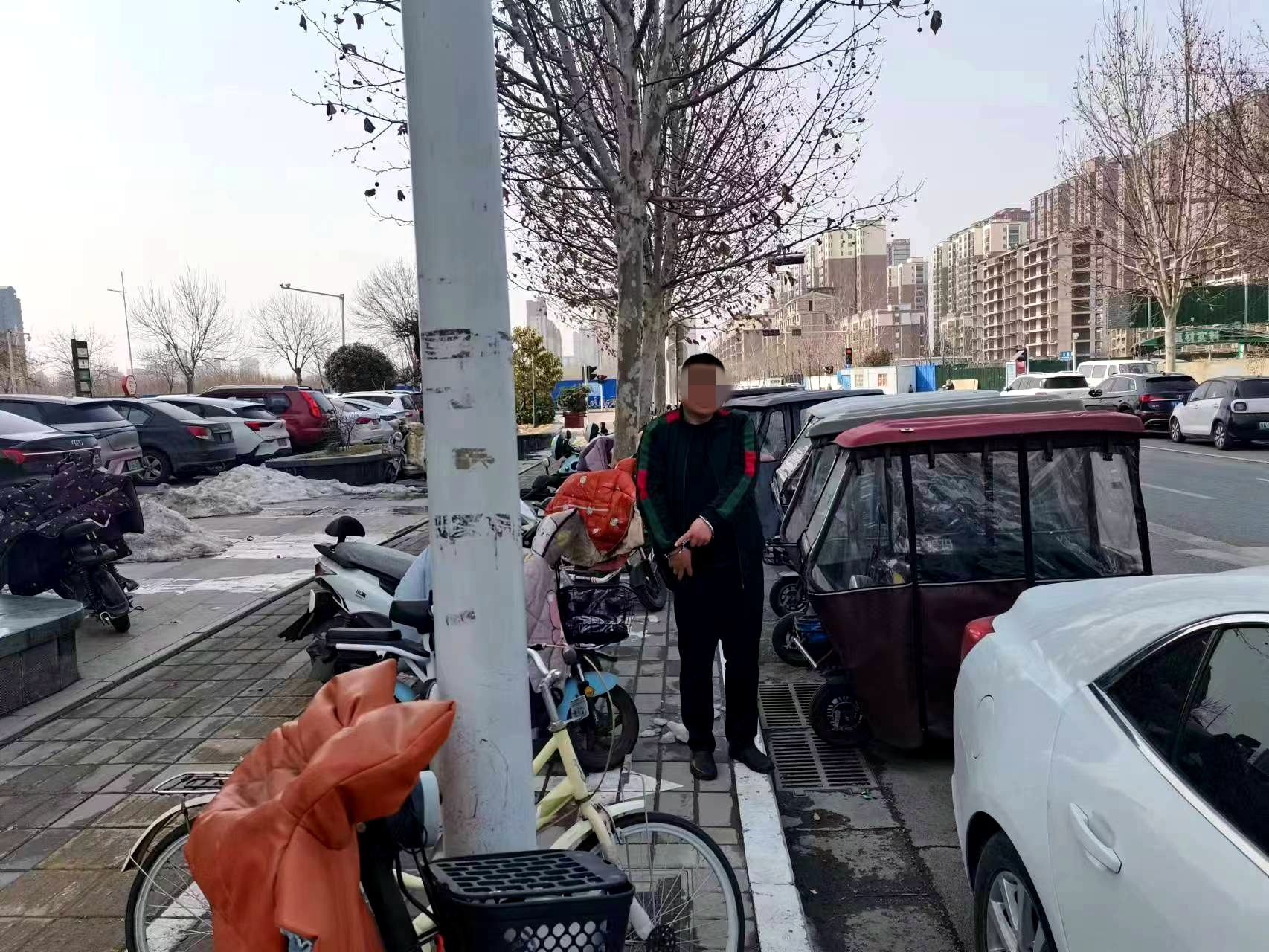 男子盗窃电动车 fd84-08c8d9fdd3f2e93b18ff12a5ffdfc644.png