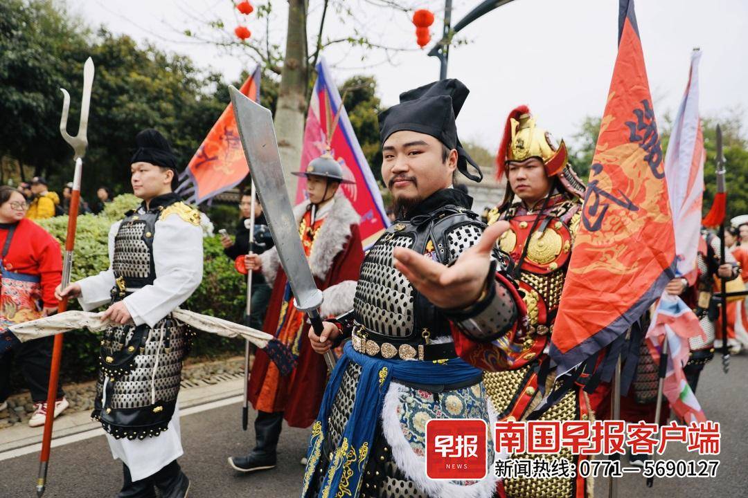 ▲威武的甲胄方阵。