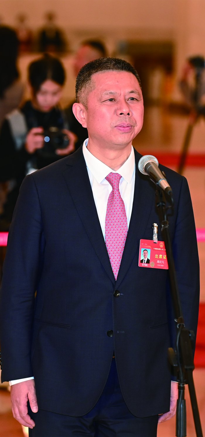 全国人大代表、天合光能董事长 高纪凡