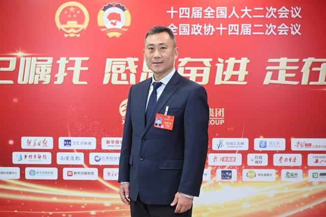 (全国人大代表、徐工集团工程机械股份有限公司总工程师单增海,受访者供图)