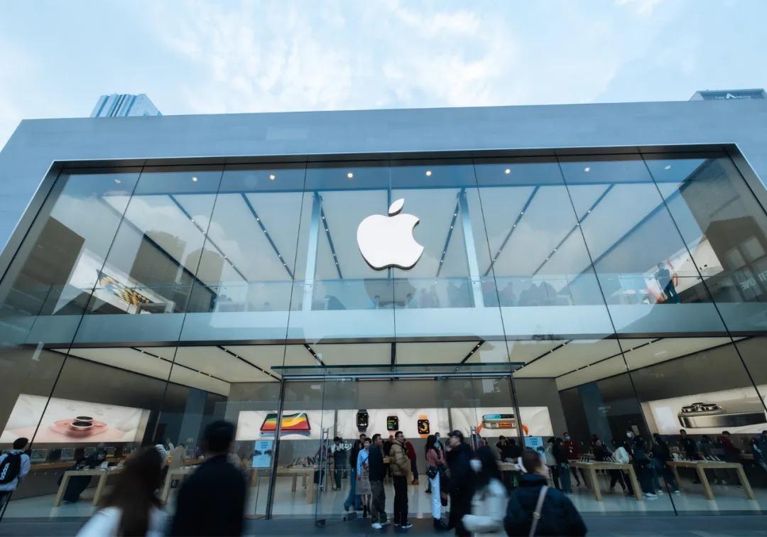 爆红产品年内登陆中国!苹果CEO:我爱中国,我爱中国人!此前他隐瞒“iPhone在中国不好卖”,苹果赔了35亿