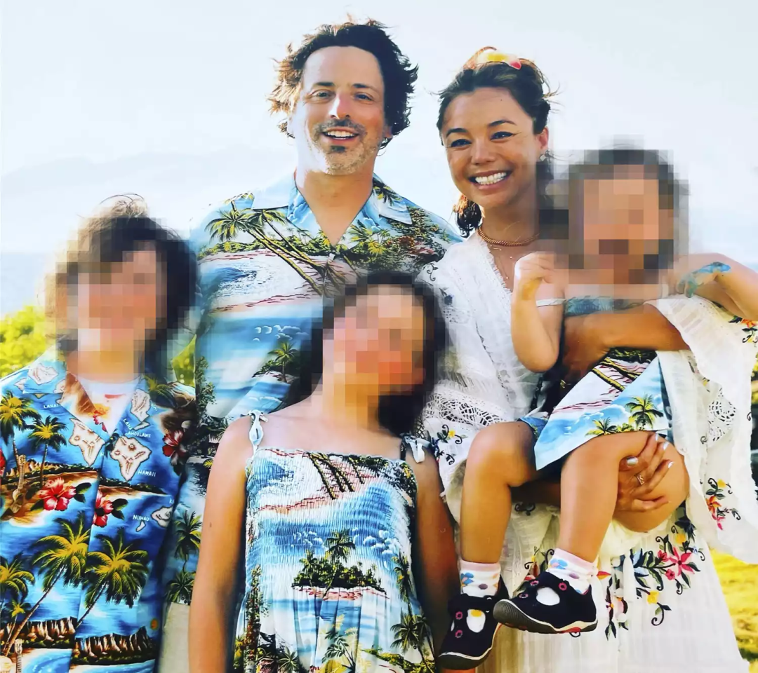 ·2021年4月，沙納漢與比連、Echo以及比連的其他孩子一起在夏威夷渡假。