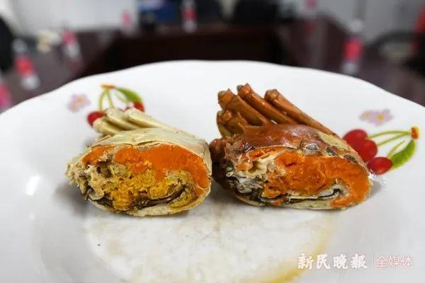 △ 白玉蟹(左)煮熟后壳还是白的