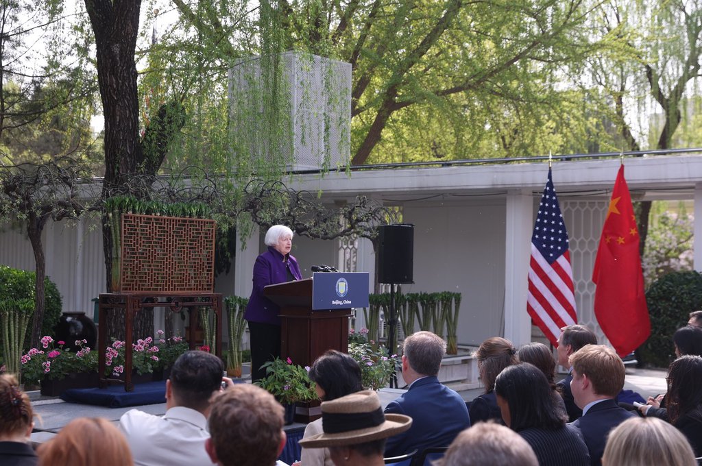 4月8日，美國財政部長耶倫在美國駐華大使官邸舉辦新聞發佈會。圖自澎湃影像