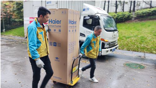 (新冰箱即将送达用户家中)