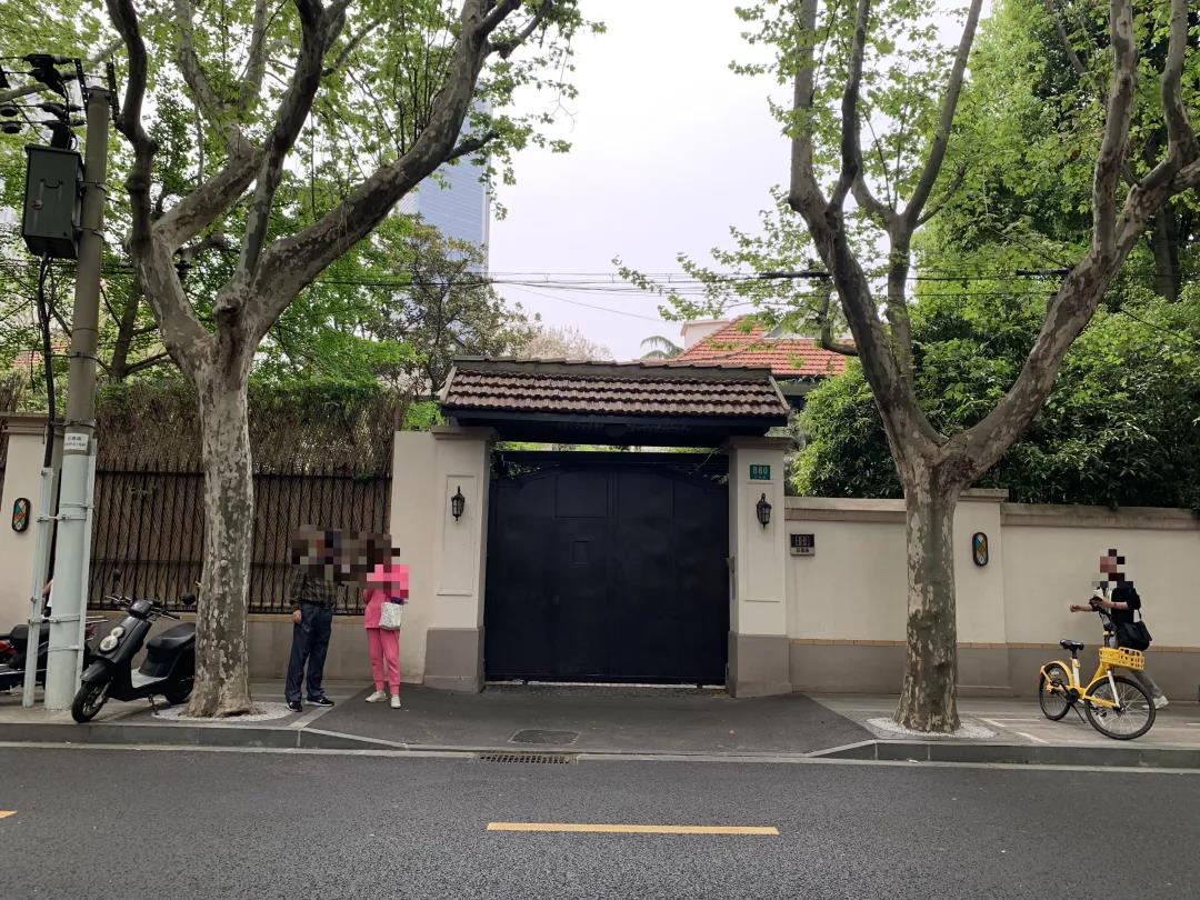 上海静安巨鹿路880号;图片来源:每经记者包晶晶摄