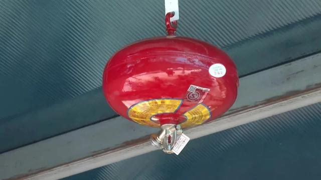 灯笼怎么安装才好看呢 fdfb-da60db610f4cbede9486340f5541cb4b.jpg