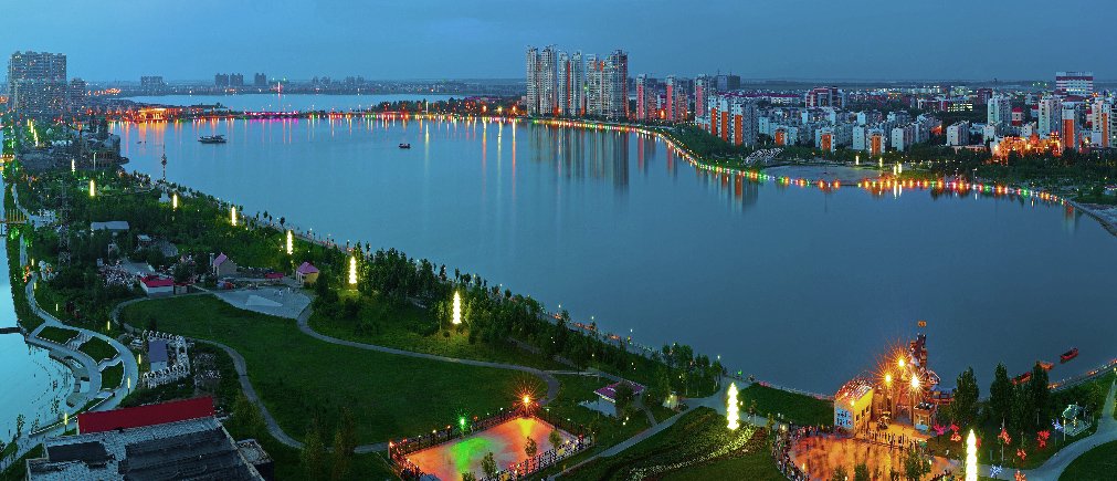 圖片大慶市黎明湖夜景（資料照片）。新華社發（劉為強 攝）