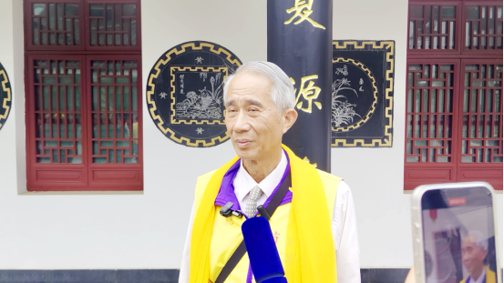 台湾苗栗县黄姓宗亲会祭祖团理事长黄玮尧