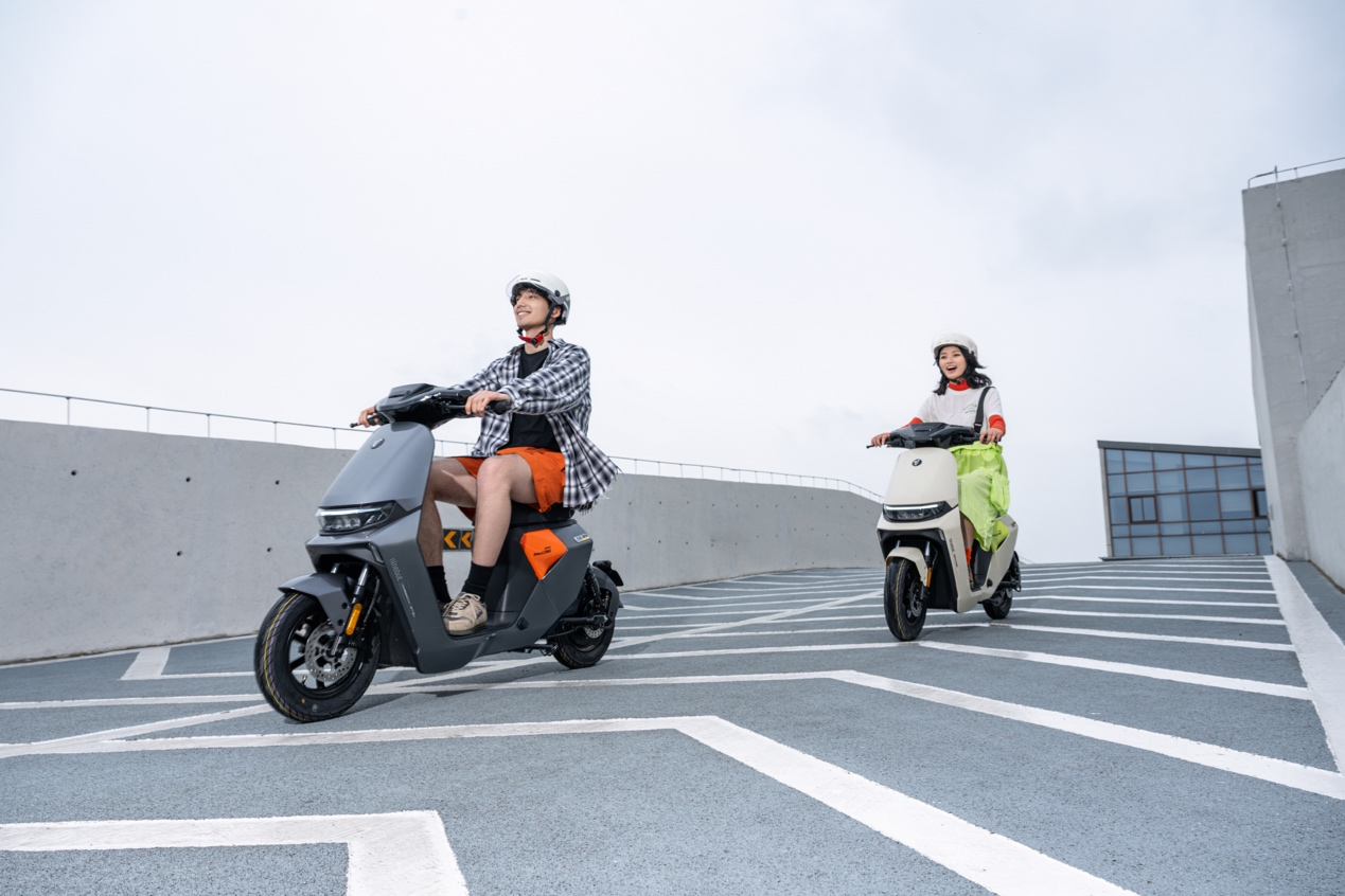 九号智能电动两轮车