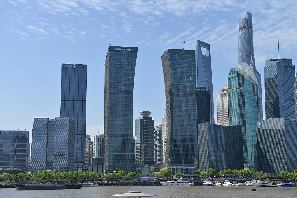 4月25日，上海陸家嘴金融建築群。（圖源：視覺中國）
