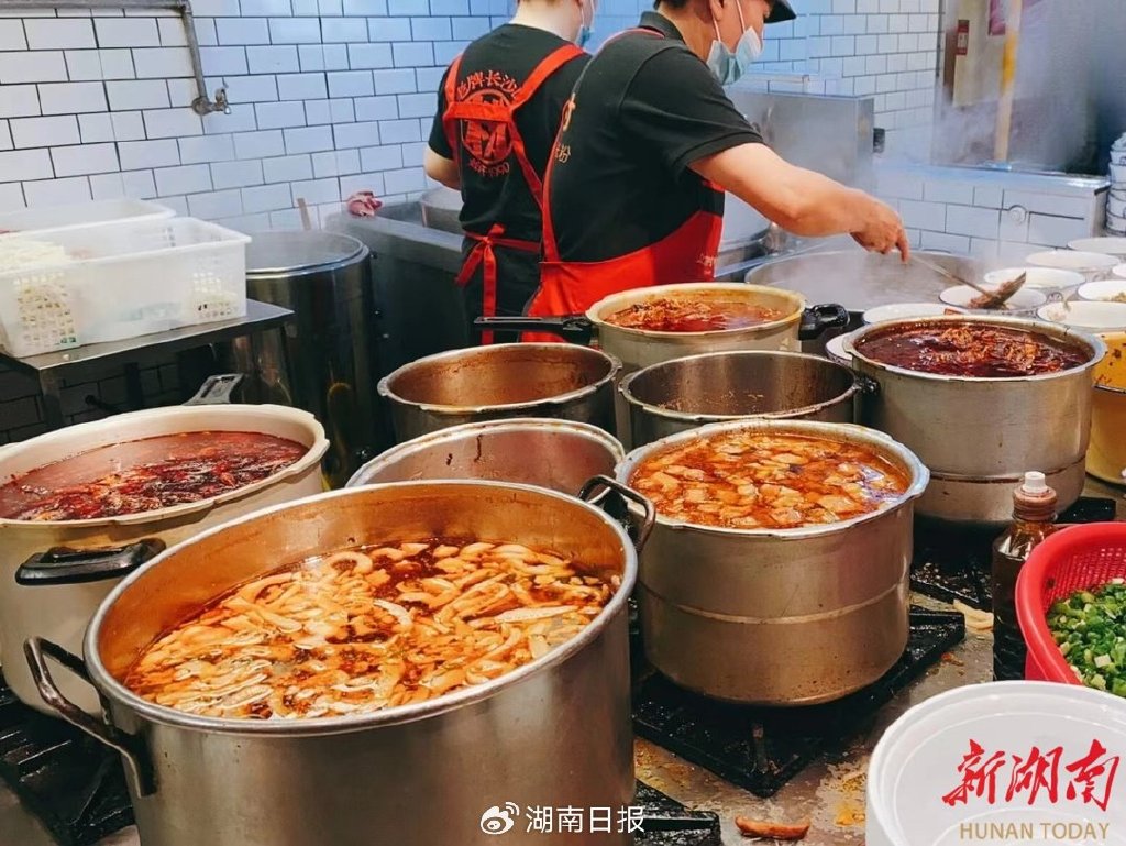图片来源:公交新村粉店官宣