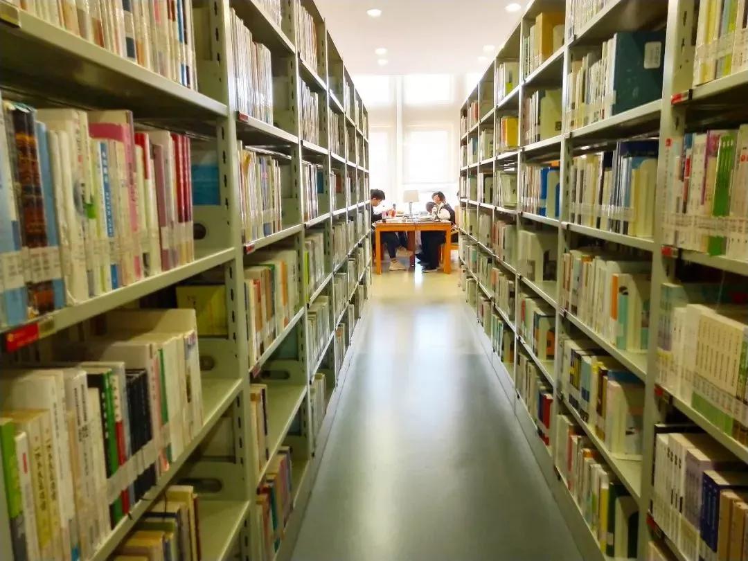 怎么进国家图书馆 0982-78a3317404357dd12fb4c42d08882d9c.jpg