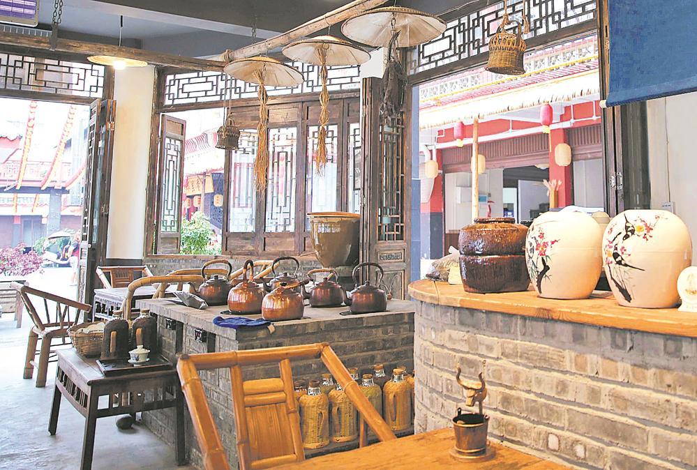 成都老茶铺 本报资料图片