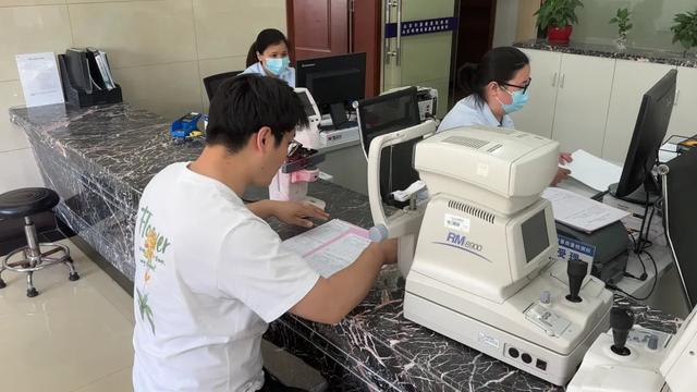 眼镜免费检测 83bc-083bbe8ac2ee80cf7499a03df5ebab7d.jpg