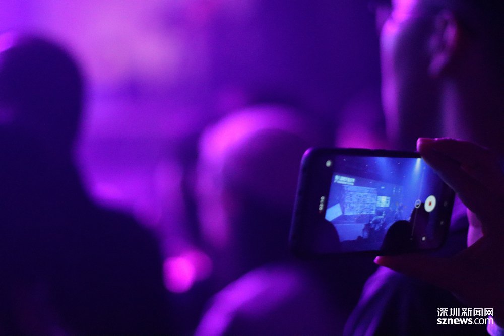 音乐现场合成器 0304-e7618a25962434f53beb0647da88790f.jpg