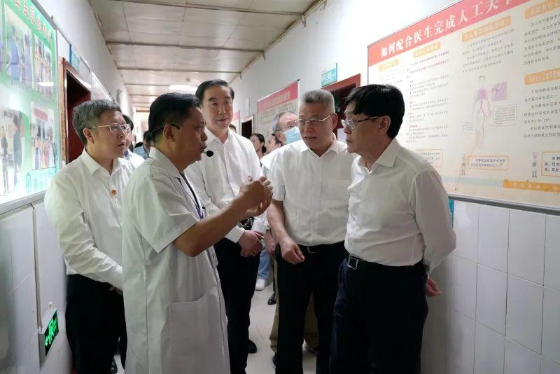 “地域性+应用领域”网络化结对铜仁怎么帮?首批民建市级组织结对签下来了(图2) “地域性+应用领域”网络化结对铜仁怎么帮?首批民建市级组织结对签下来了(图2)
