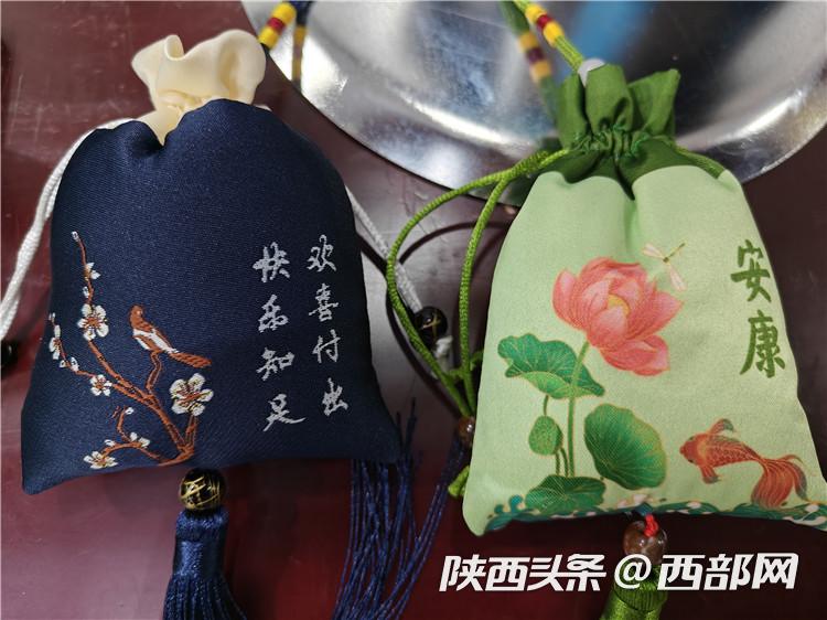 备受市民青睐的中药香囊