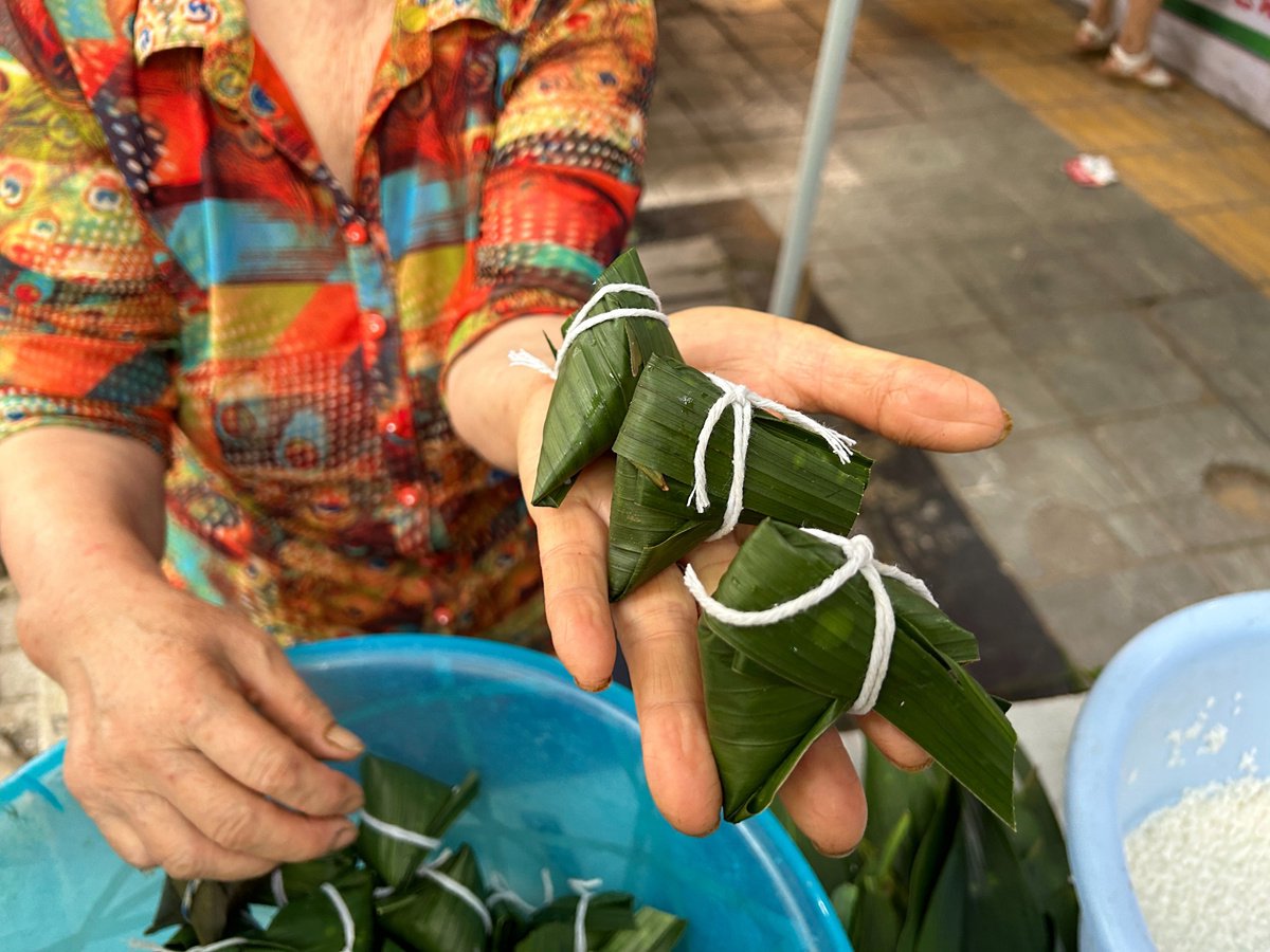 “鲜叶生态迷你粽”店铺的迷你小粽子。武茹玉 摄