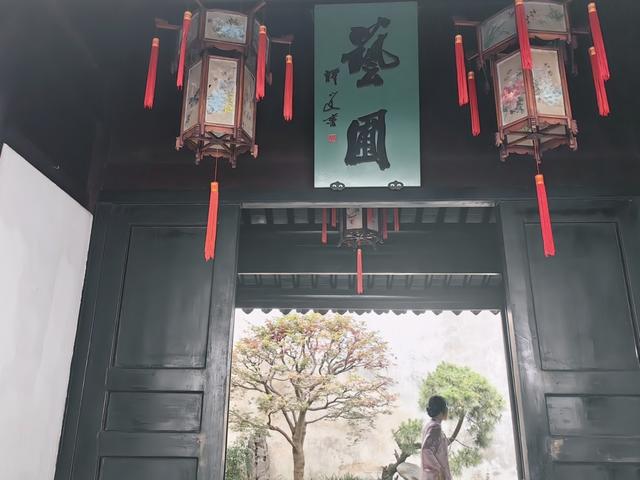 取消实名预约后,艺圃现场购票十分便捷 李欣欣 摄