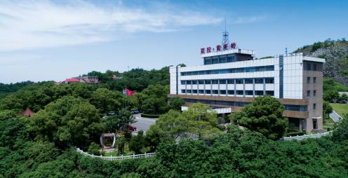 湖北省黃麥嶺控股集團有限公司。