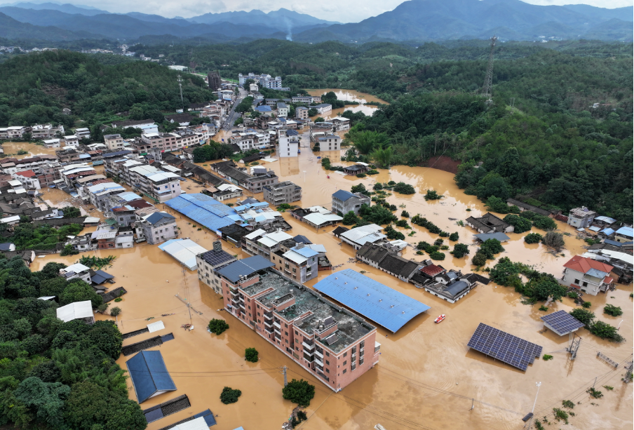 广东梅州暴雨已致5死15失联,国家四级救灾应急响应启动-梅州发大水
