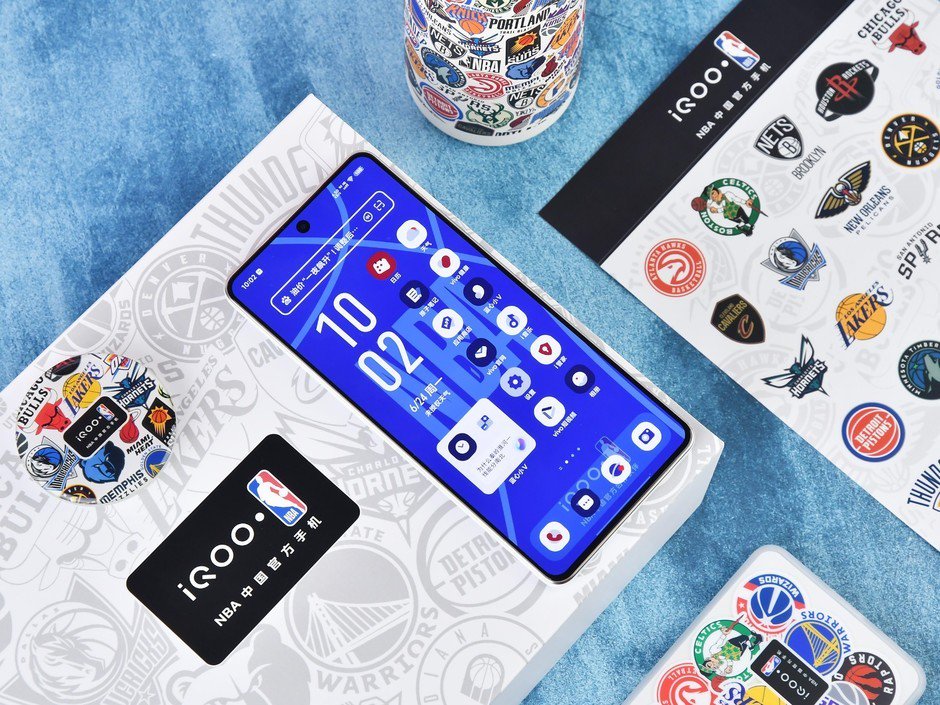 自己怎么做手机壳贴纸 eb7e-5aee019febb70435e3b744b3ffb3005b.jpg