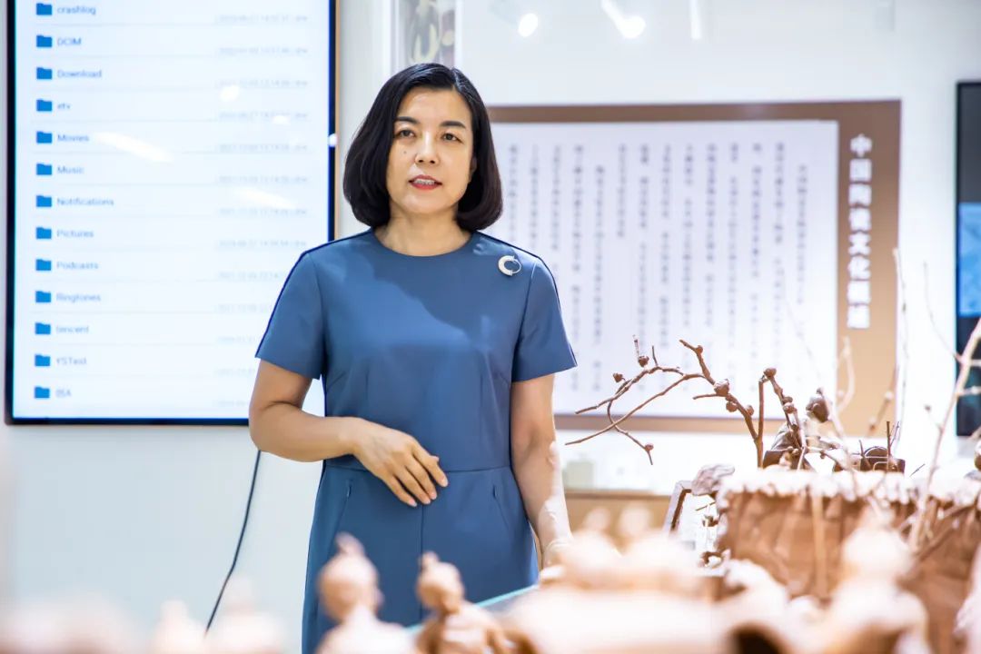△毕业生 曹妃甸港集团有限公司党委副书记、工会主席 张建萍