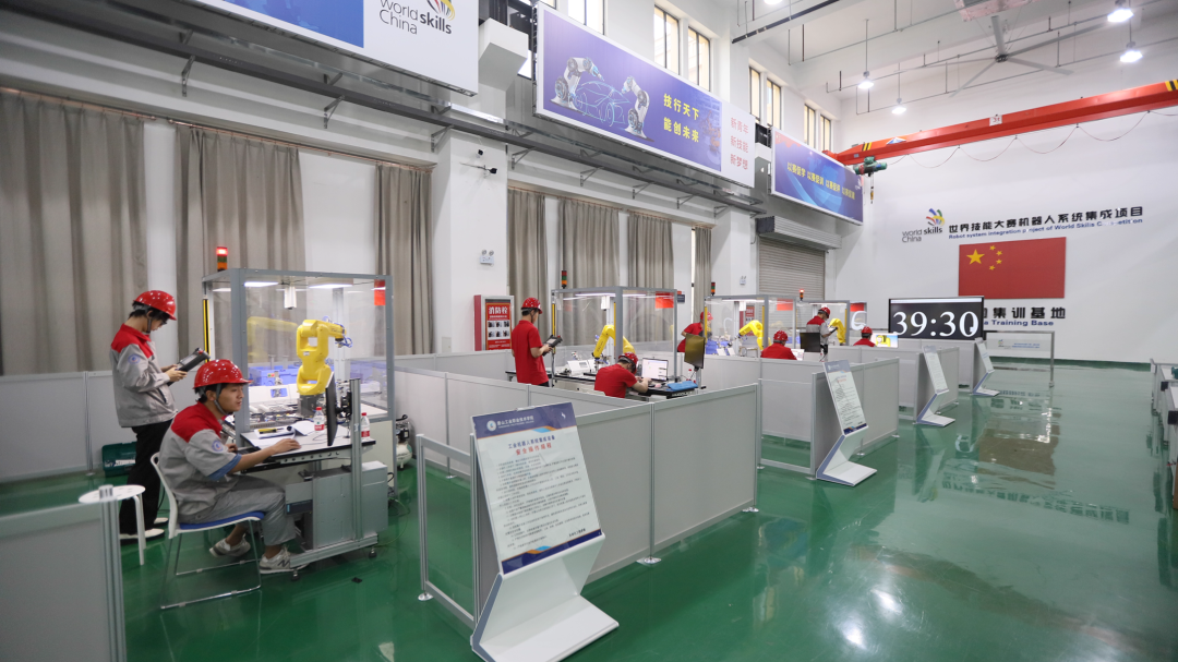 △世赛中国国家集训队在校内世赛基地开展集训