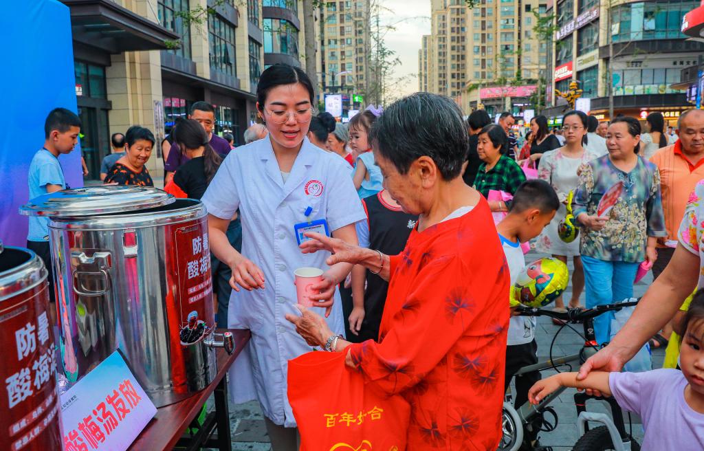 来一杯防暑酸梅汤。主办方供图