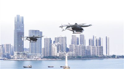 深圳至珠海的全国首条垂直起降飞行器跨城跨海航线试飞。峰飞航空供图