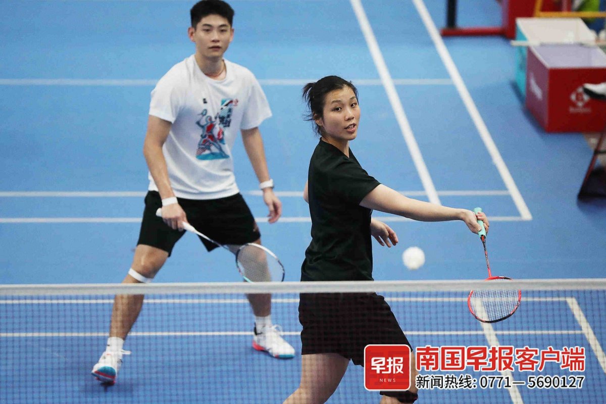 便宜又好用的羽球 9c66-56933e01919c10414435ac82e0c70d58.jpg